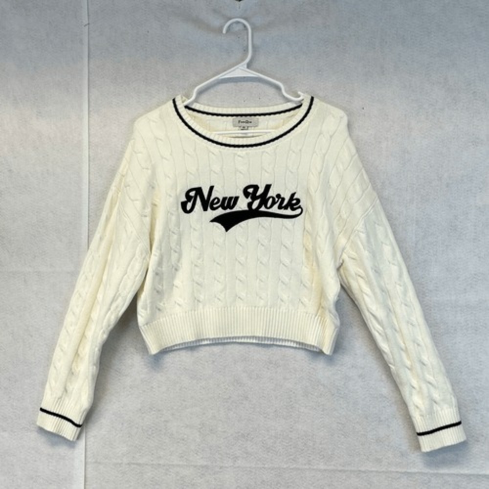 NWT FADED ROSE Sweater Women's XS Cream‎ New York" Cable Knit Cropped Pullover